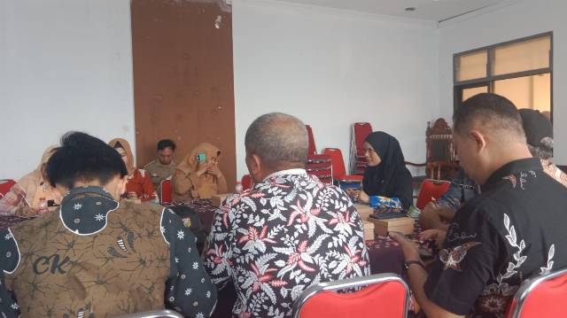 Kecamatan Kejajar Hadiri Rakor Persiapan Gerakan Pangan Murah di Disperindag